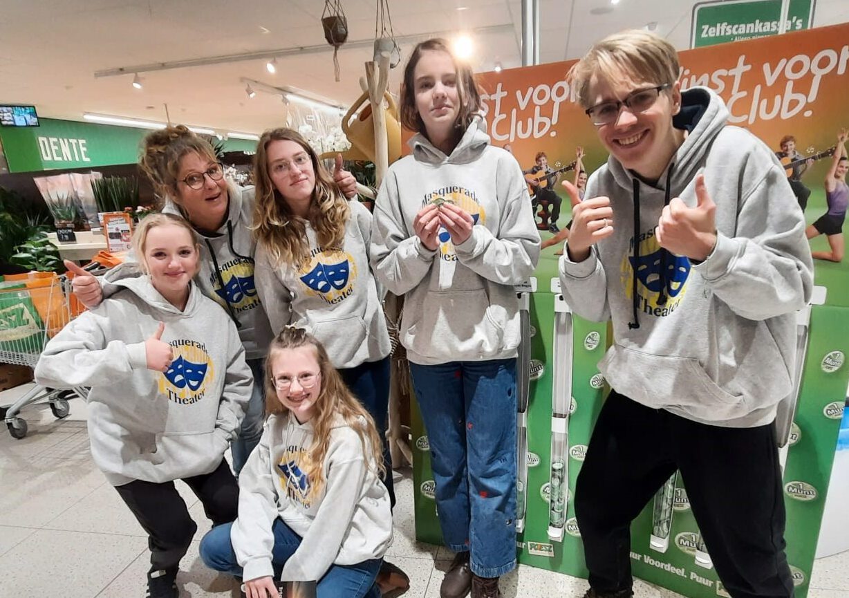 Masquerade Theater Jongerein